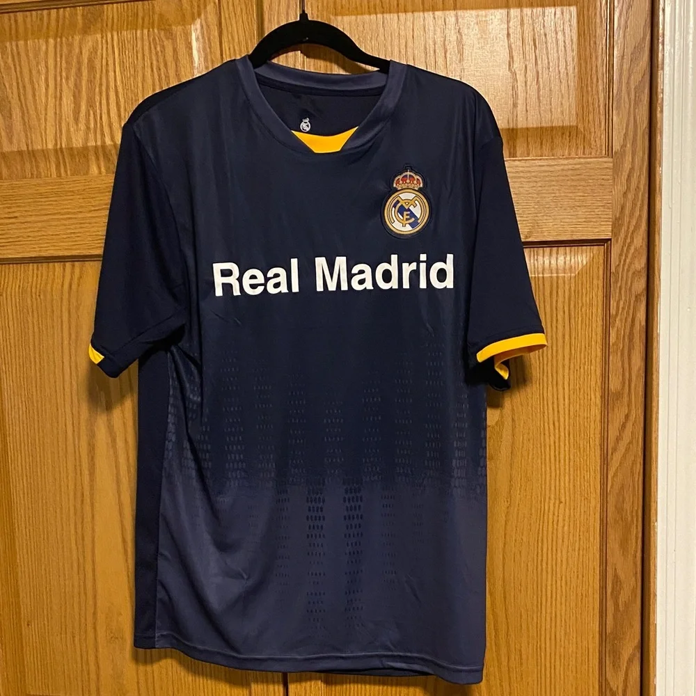 Real Madrid Navy & Yellow Soccer Jersey - Picture 1 of 2